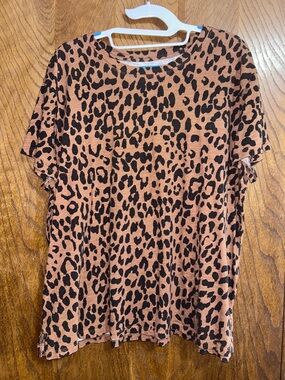 Maurices 1X 24/7 short sleeve tee leopard print
